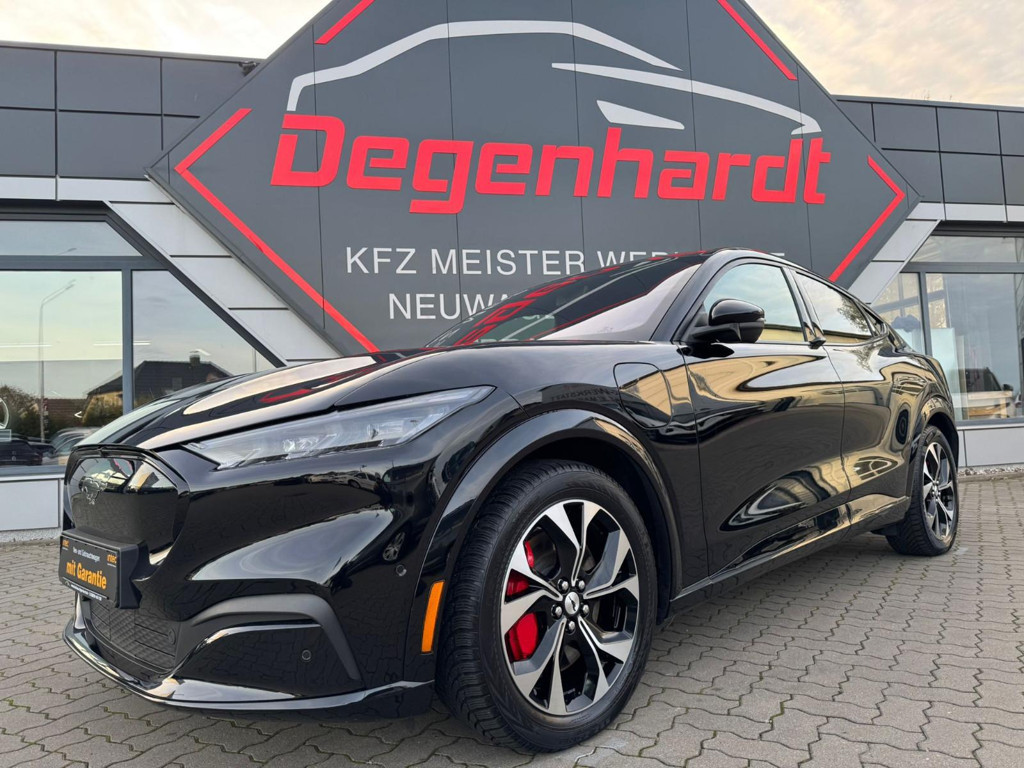 Ford Mustang Mach-E AWD