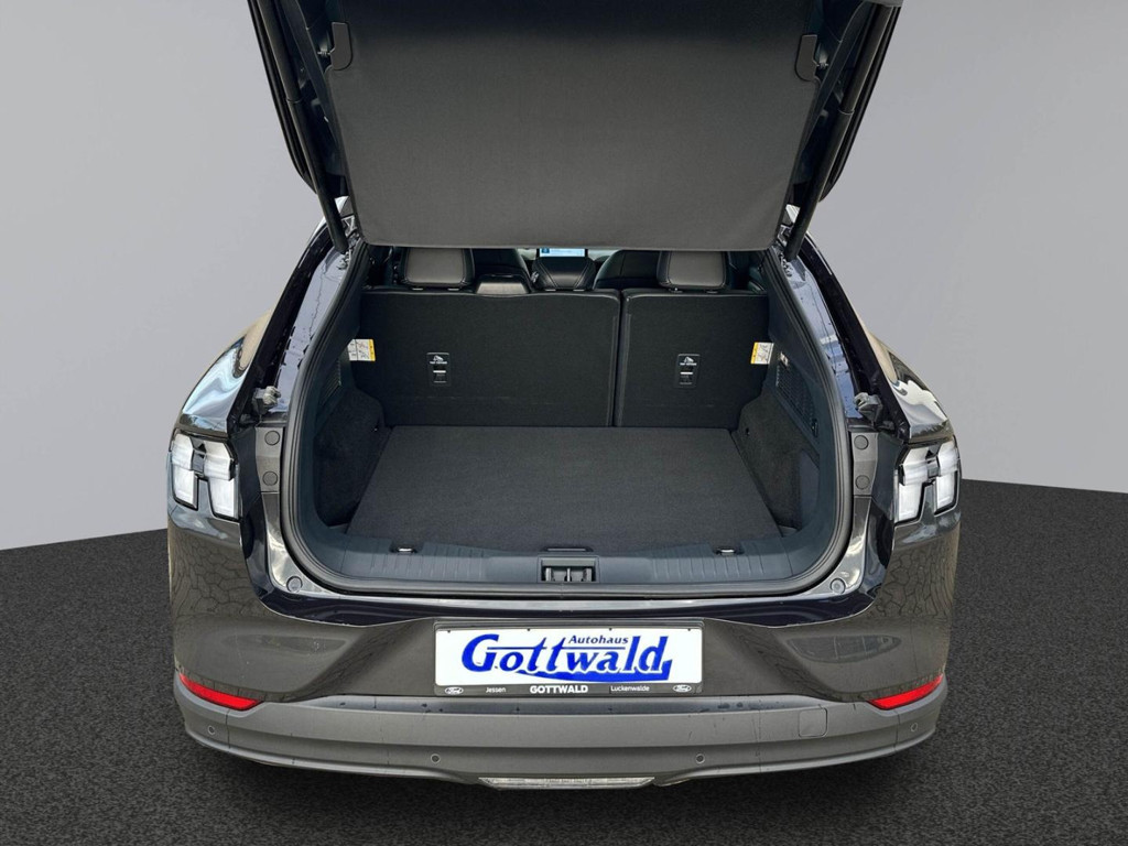 Ford Mustang Mach-E RWD 75 kWh