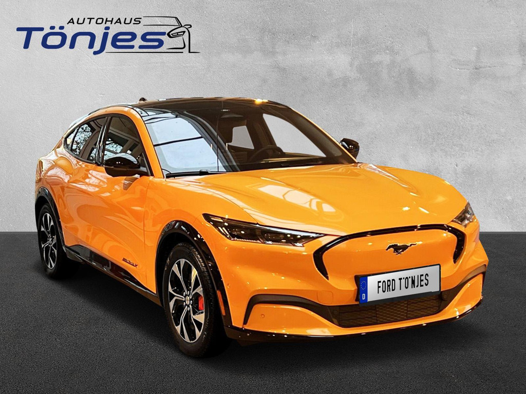 Ford Mustang Mach-E AWD Premium