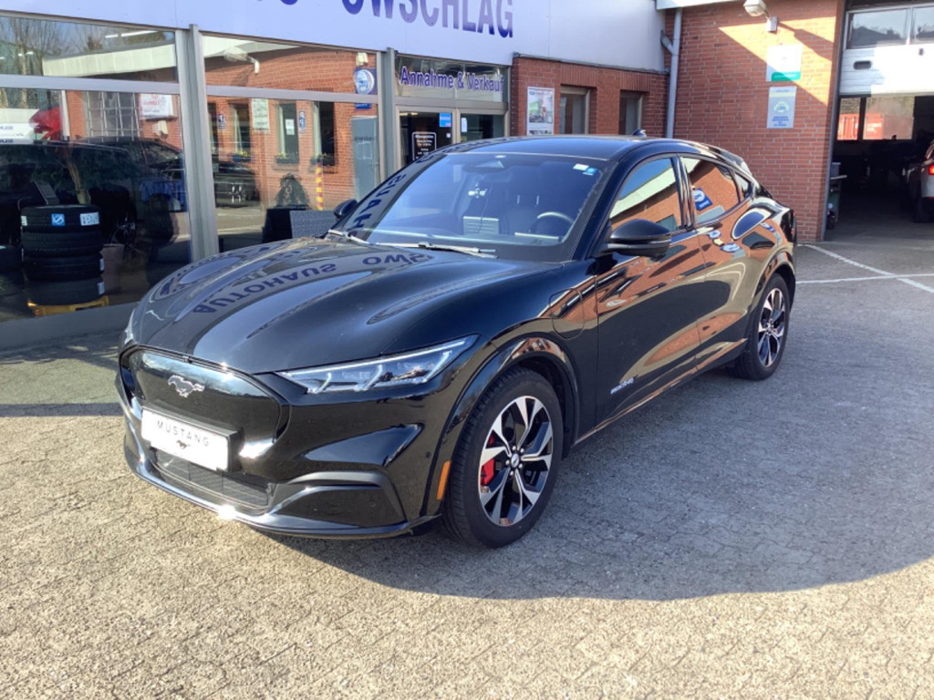 Ford Mustang Mach-E AWD Extended range