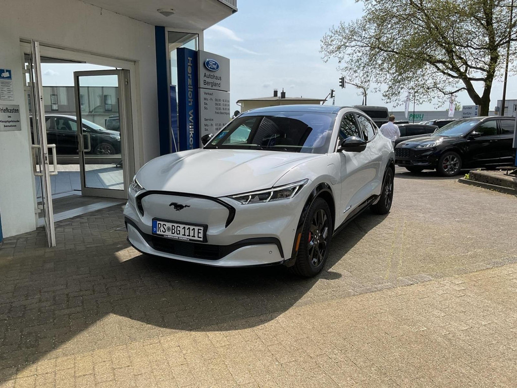 Ford Mustang Mach-E AWD 98 kWh