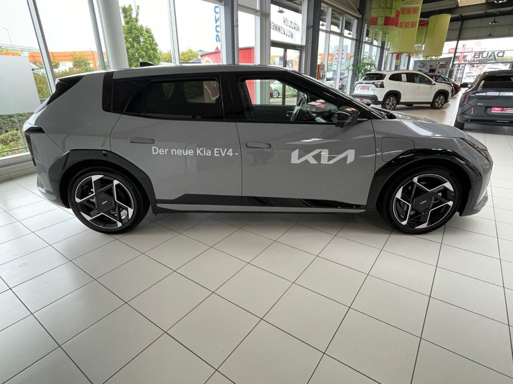 Kia EV4