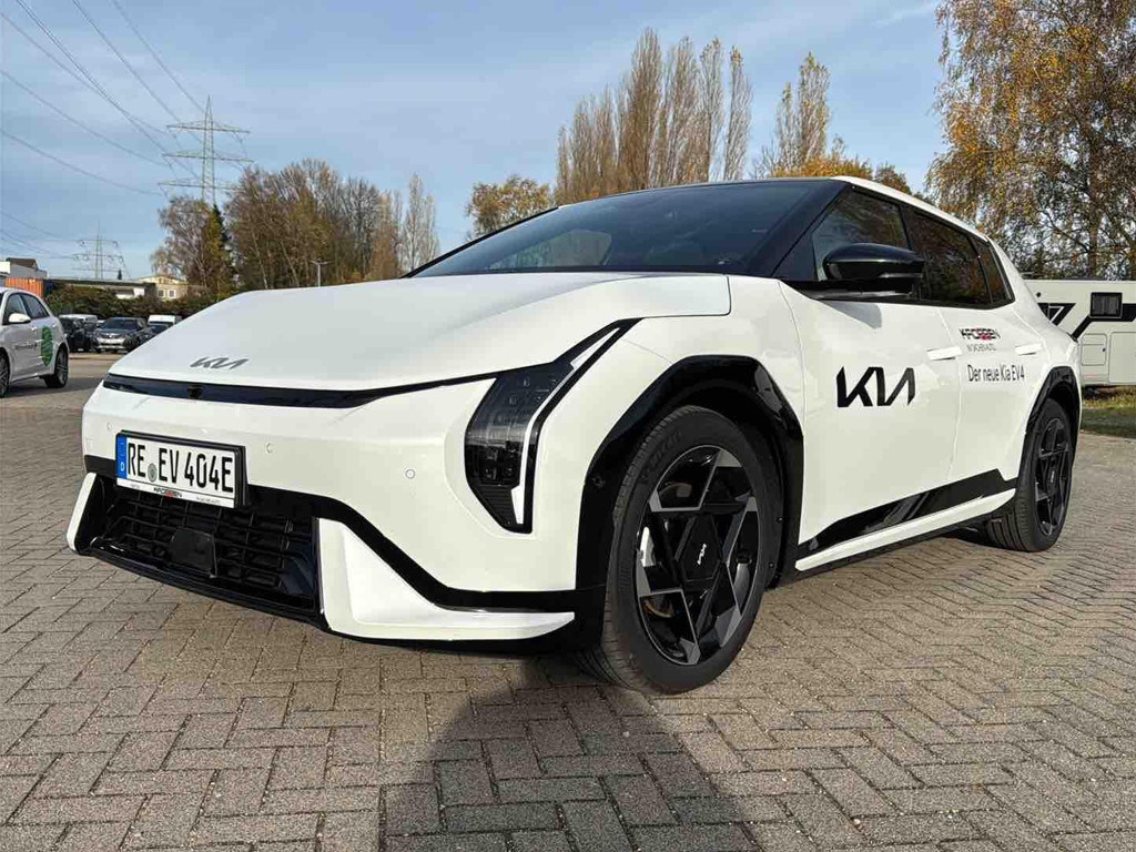 Kia EV4