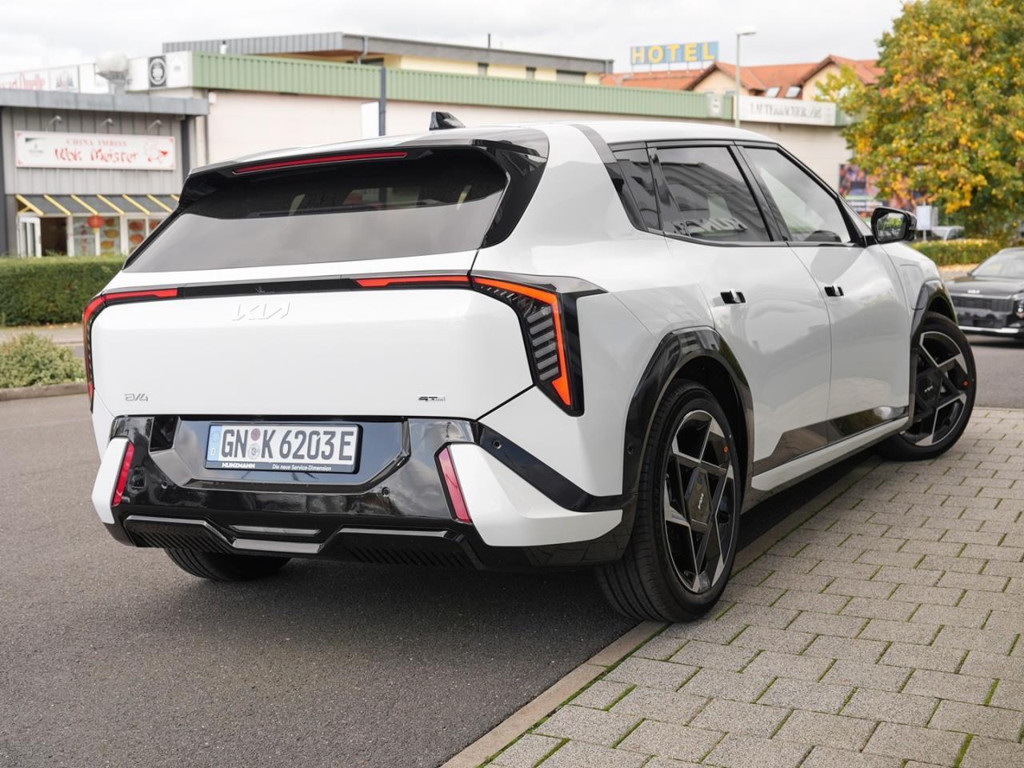 Kia EV4