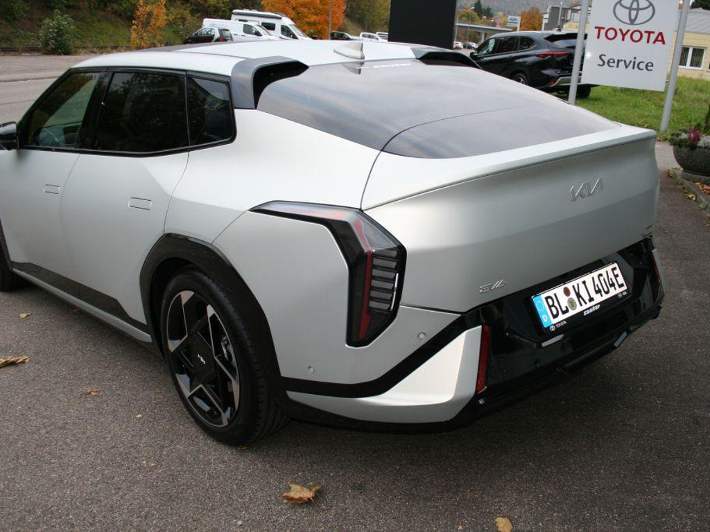 Kia EV4