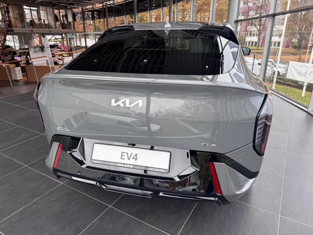 Kia EV4