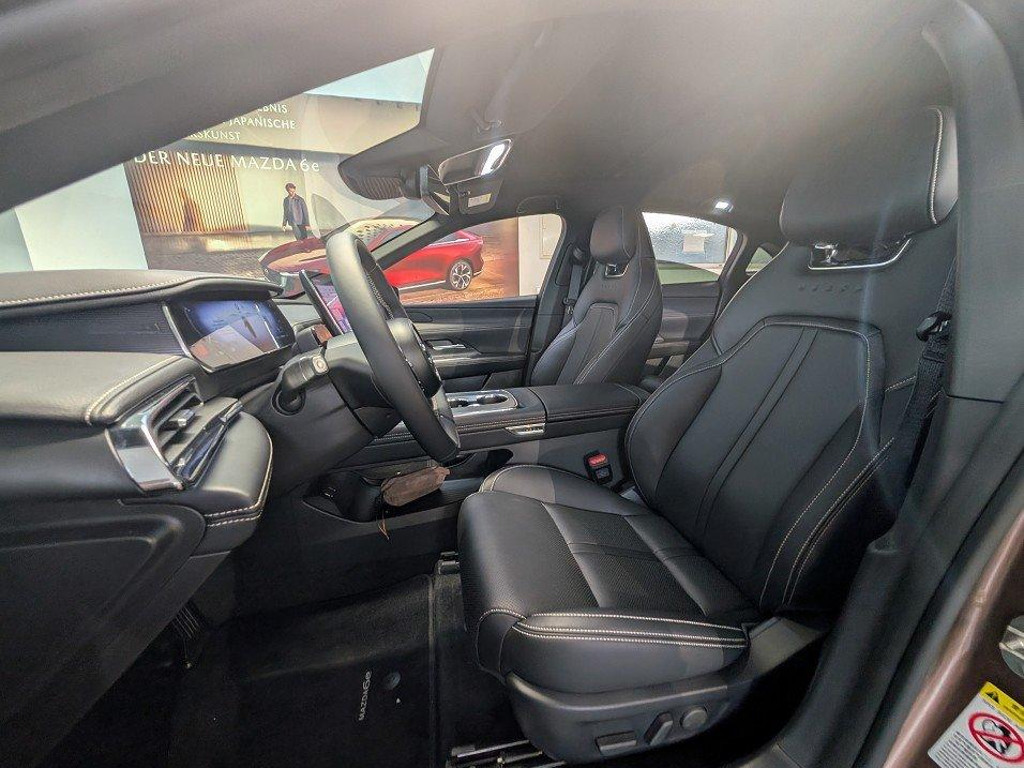 Mazda 6e
