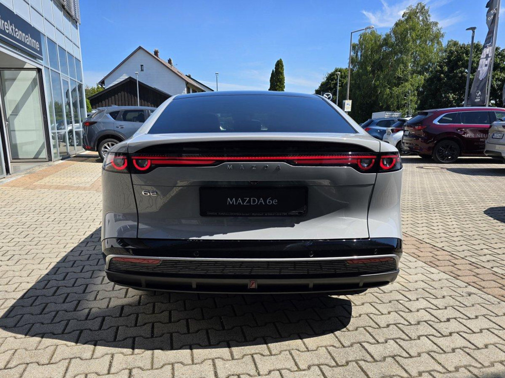 Mazda 6e