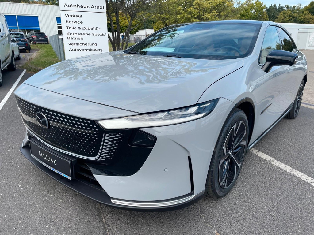 Mazda 6e Takumi Plus