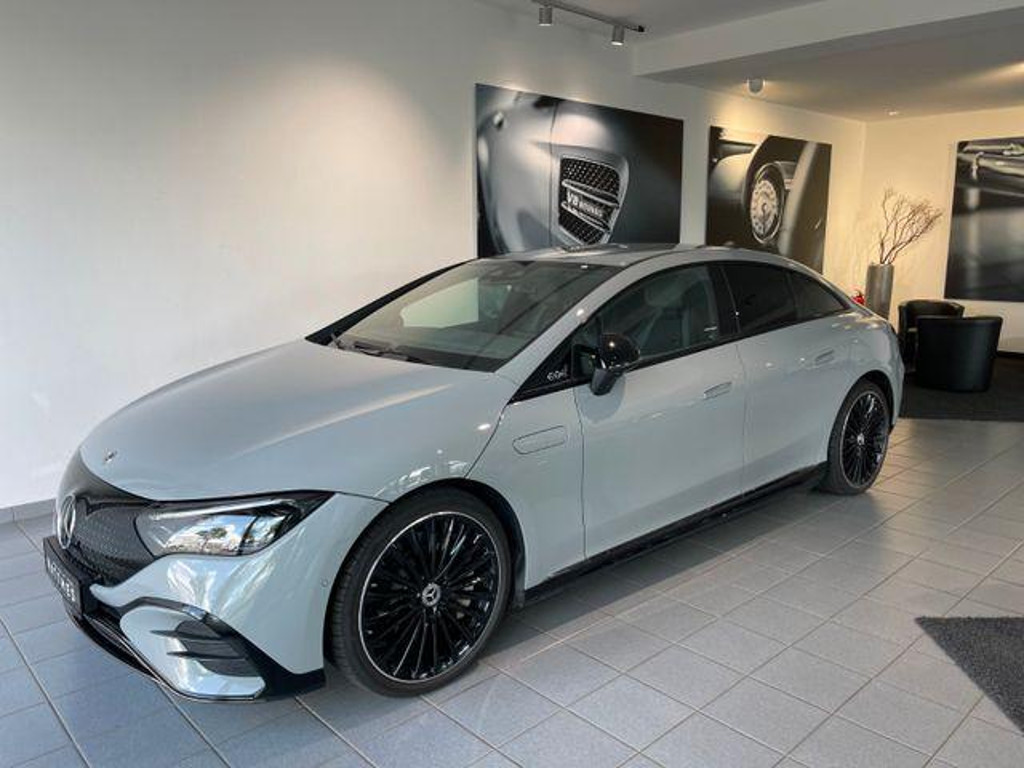Mercedes-Benz E-Klasse EQE 4MATIC AMG Line 500 Sedan