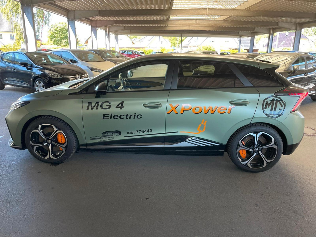 MG MG4