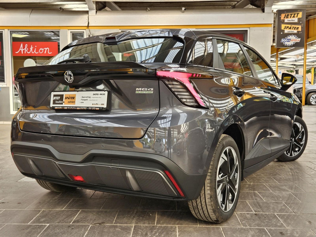 MG MG4