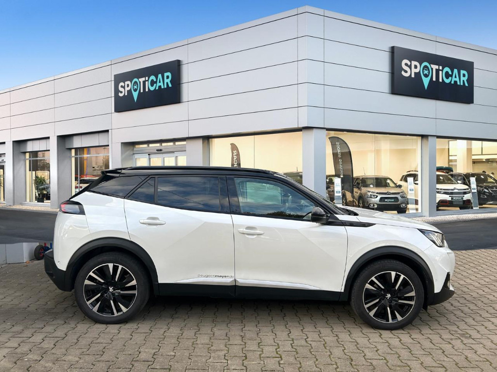 Peugeot 2008 e2008GT PACK,PANO,LEDER,RFK,ACC,SH