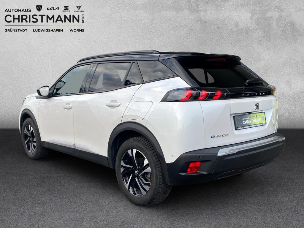 Peugeot e-2008