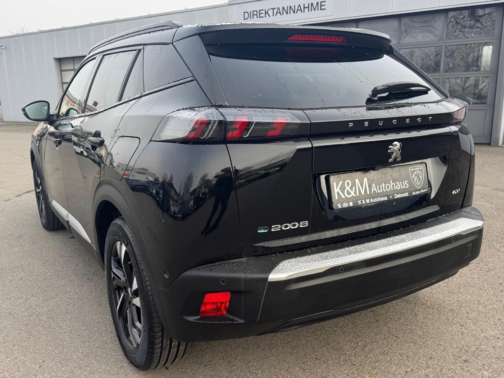 Peugeot e-2008