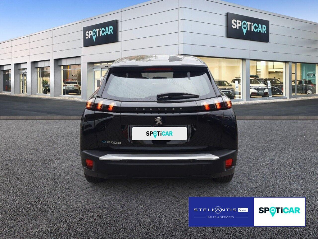Peugeot e-2008