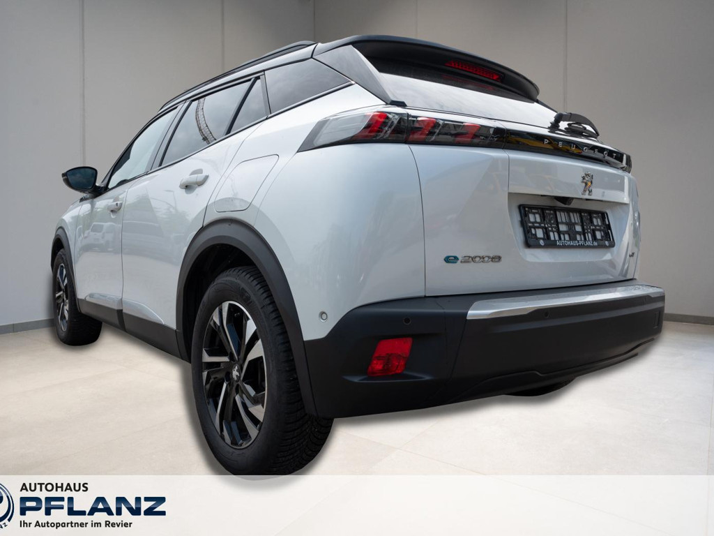 Peugeot e-2008