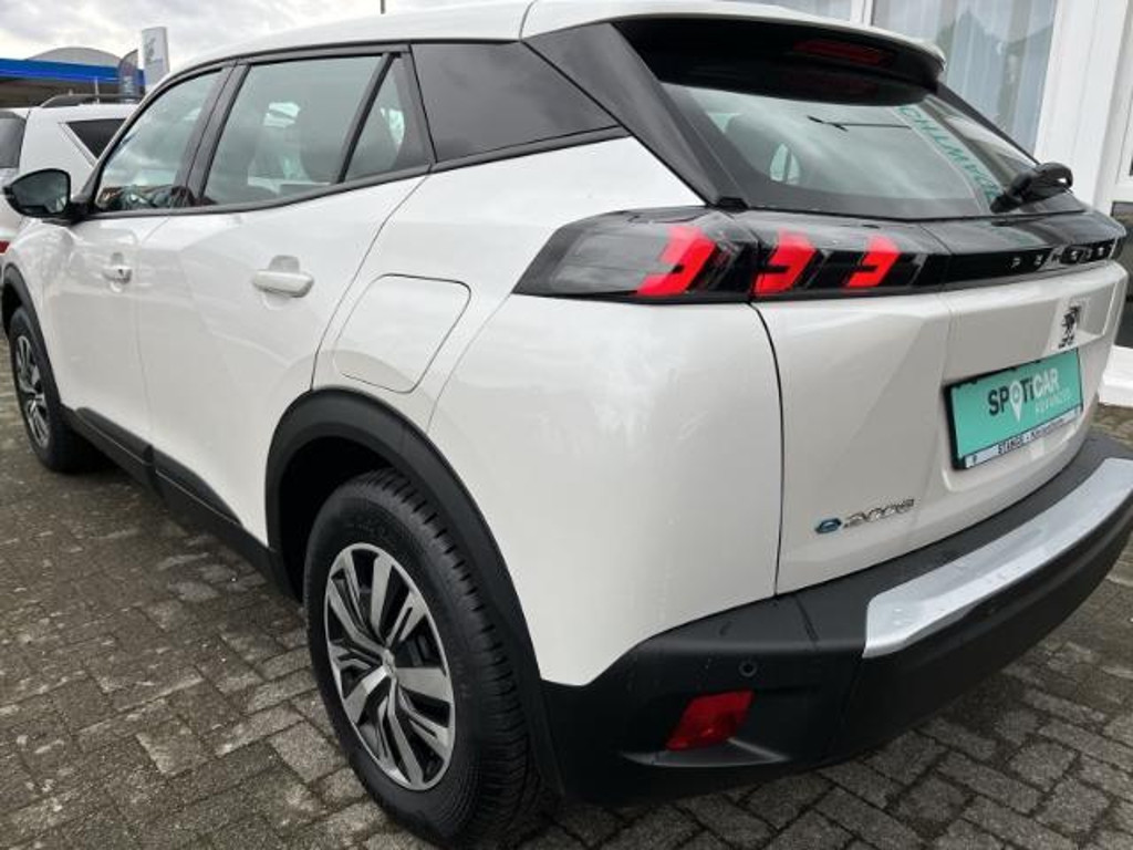 Peugeot e-2008 Active Pack