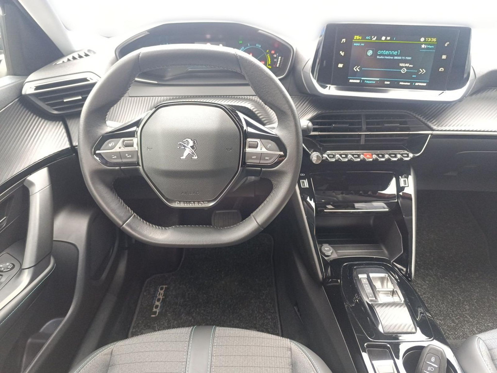 Peugeot e-2008 Allure Pack