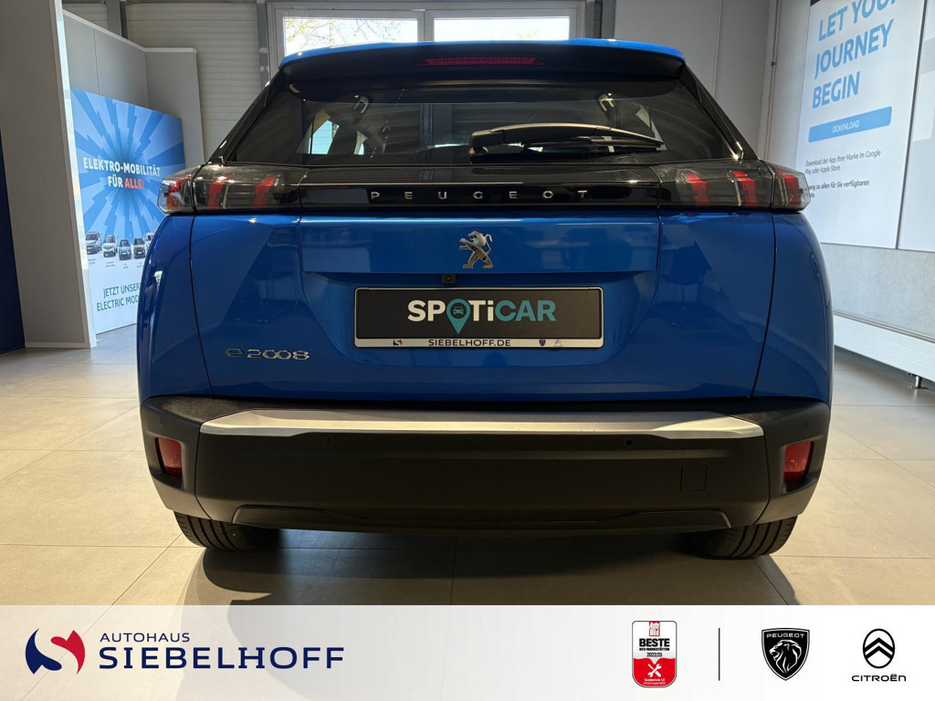 Peugeot e-2008