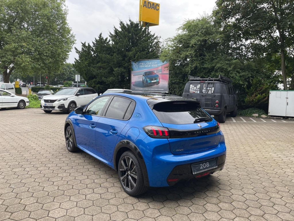 Peugeot e-208