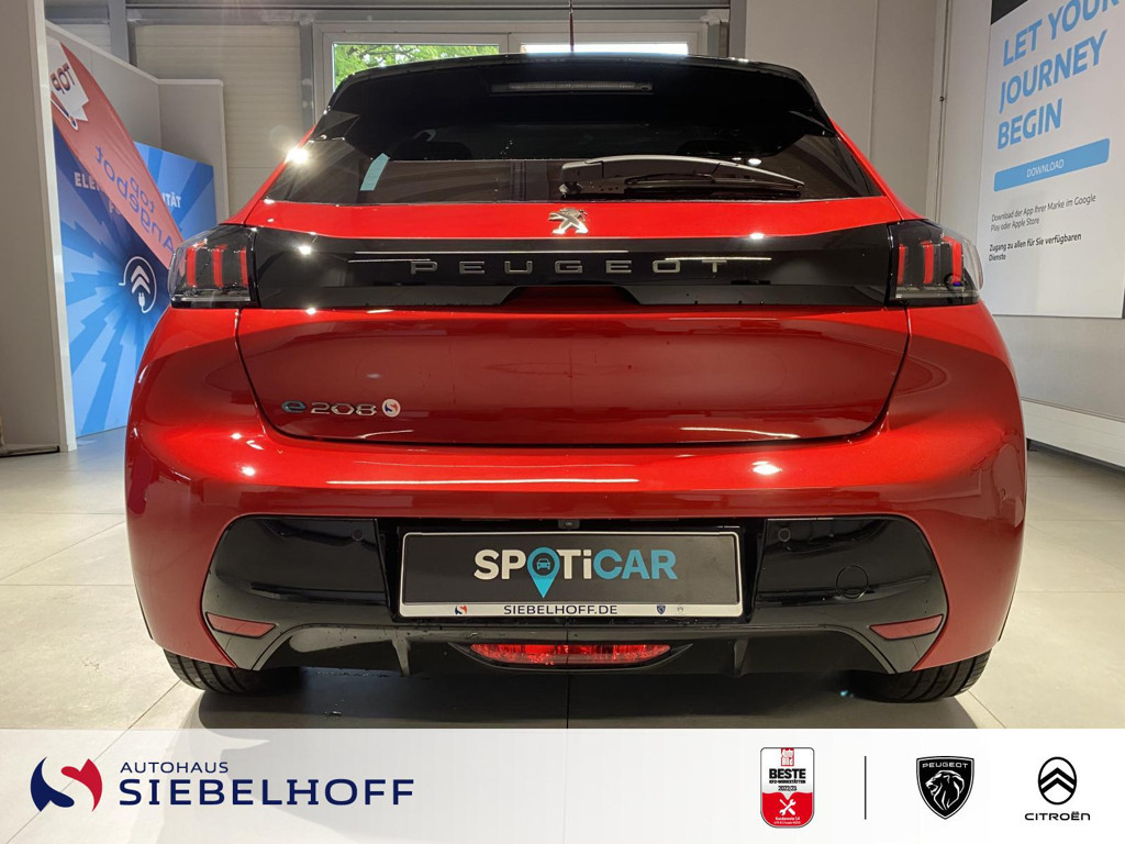 Peugeot e-208