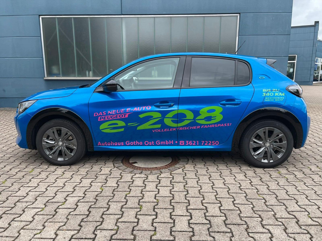 Peugeot e-208