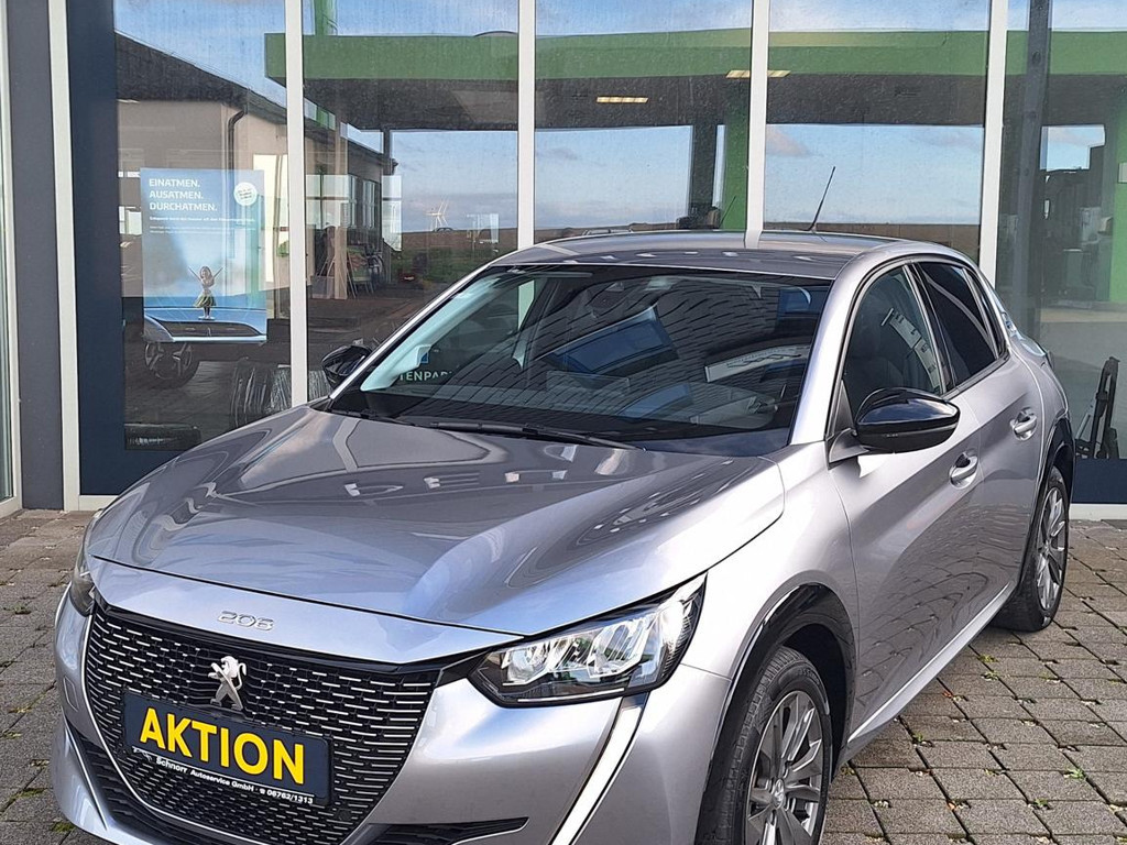 Peugeot e-208 Allure Pack