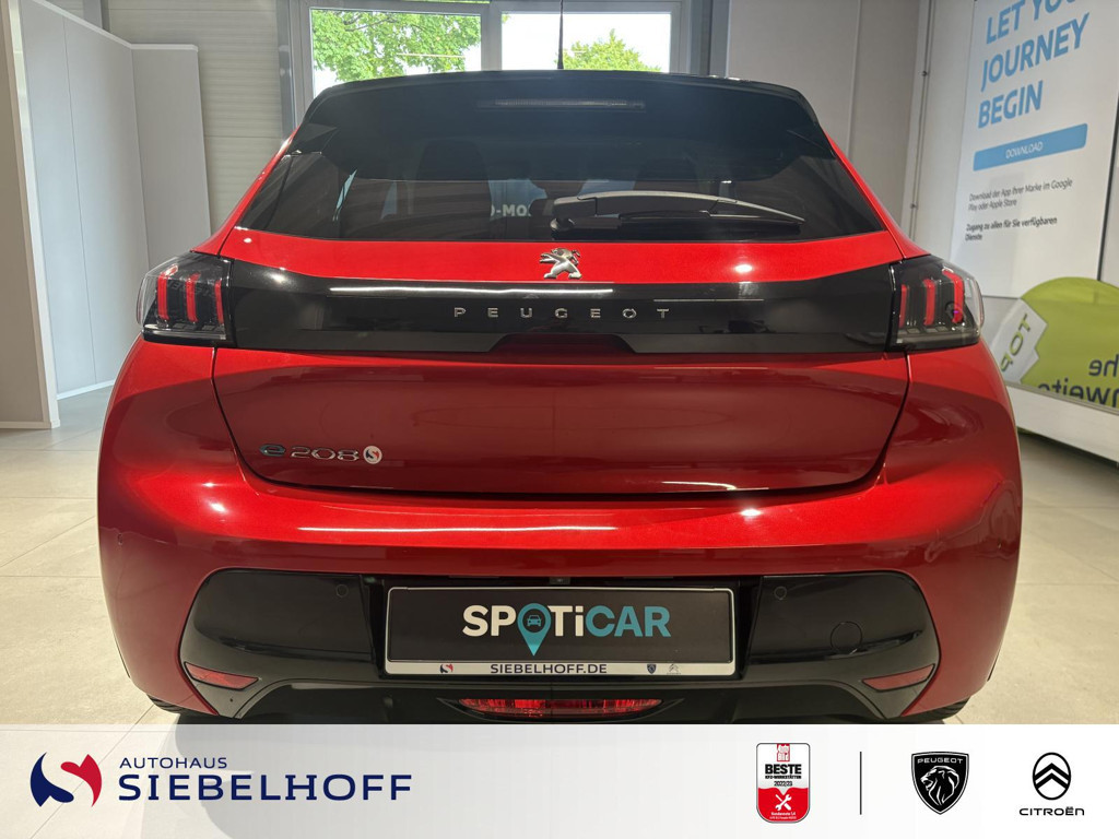 Peugeot e-208