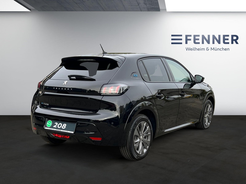 Peugeot e-208