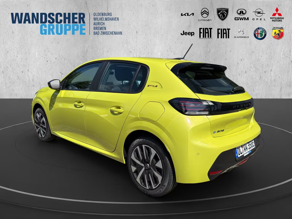 Peugeot e-208