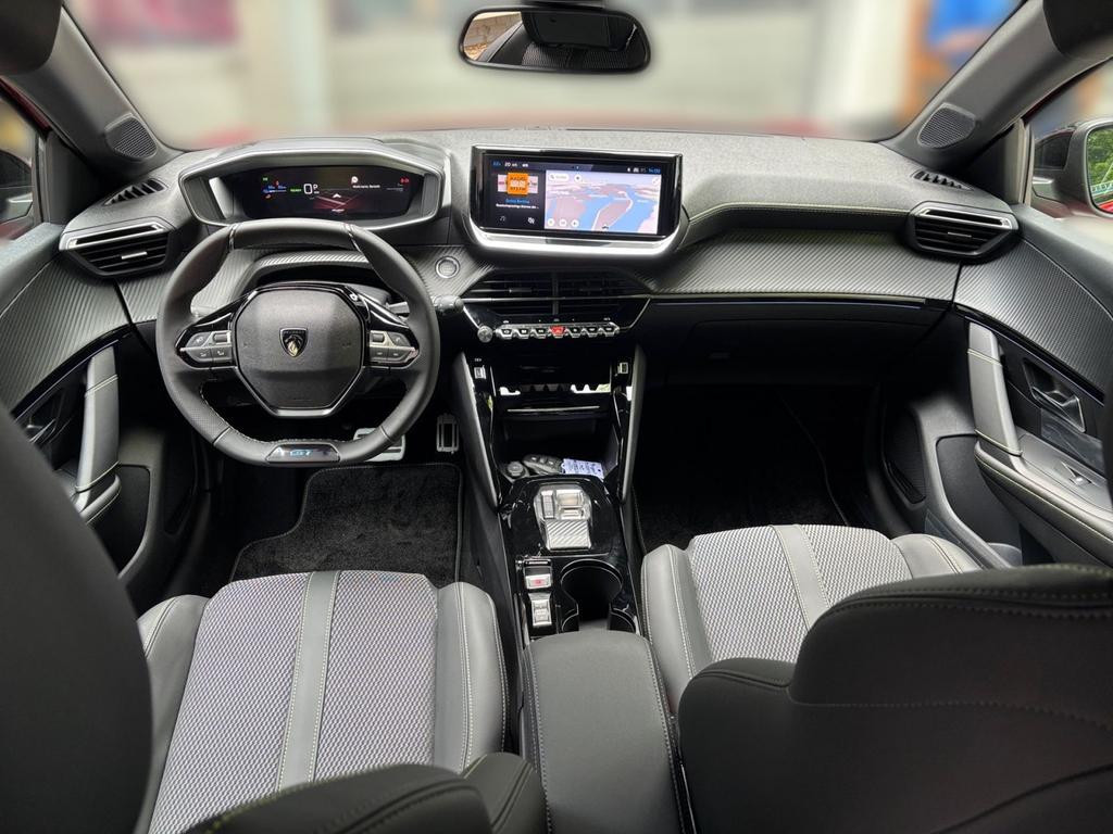 Peugeot e-208