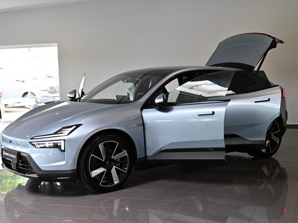 Polestar 4