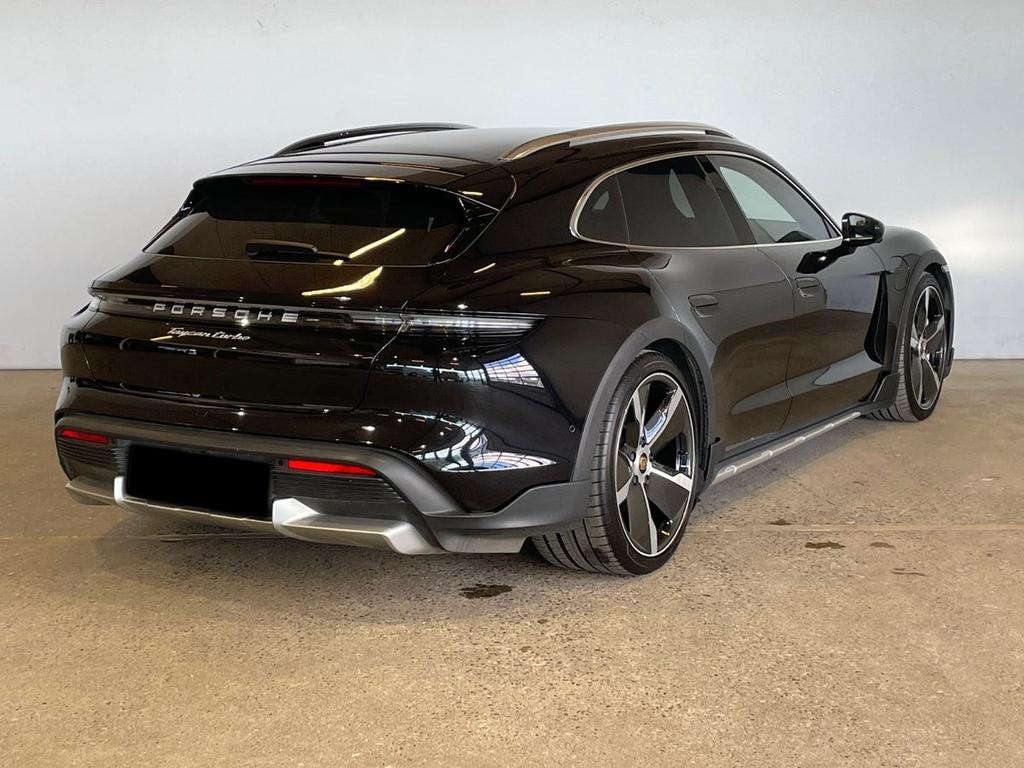 Porsche Taycan Turbo Cross Turismo