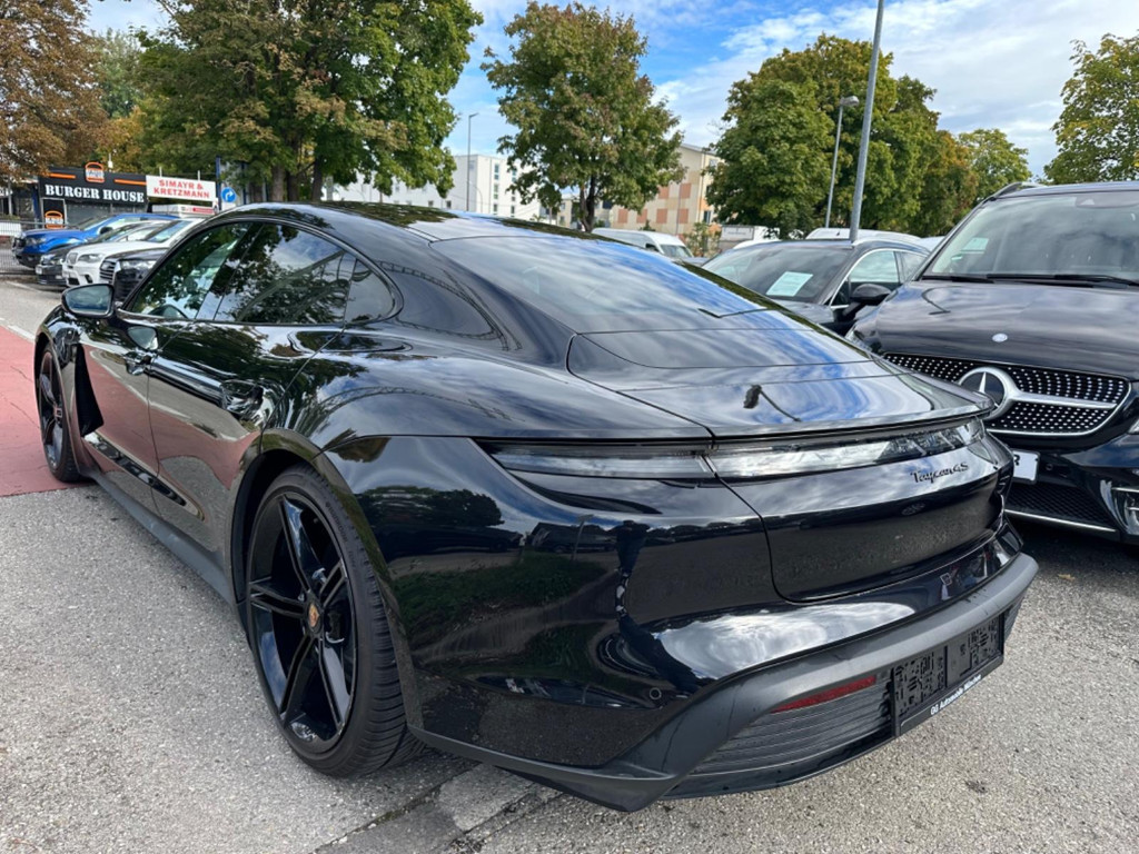 Porsche Taycan