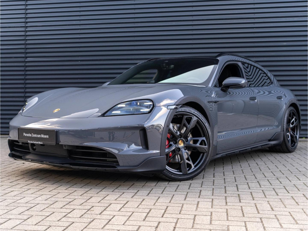 Porsche Taycan 4S Cross Turismo
