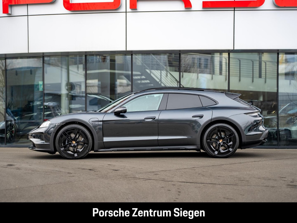 Porsche Taycan 4S Cross Turismo