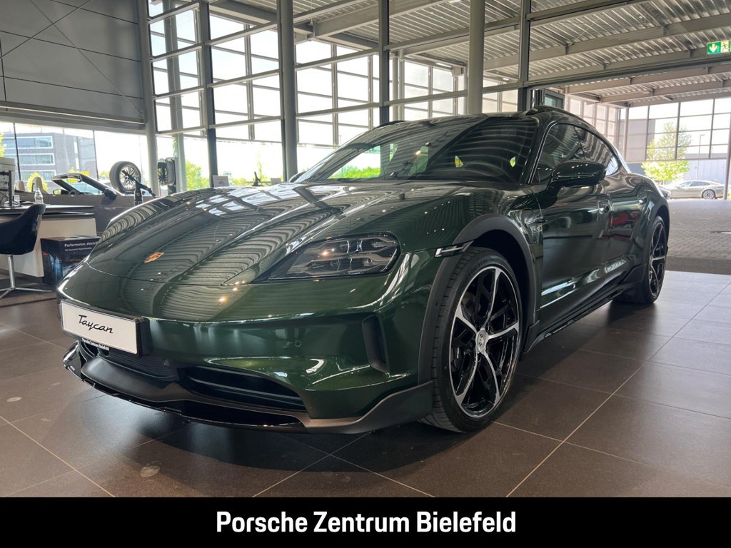 Porsche Taycan Cross Turismo 4