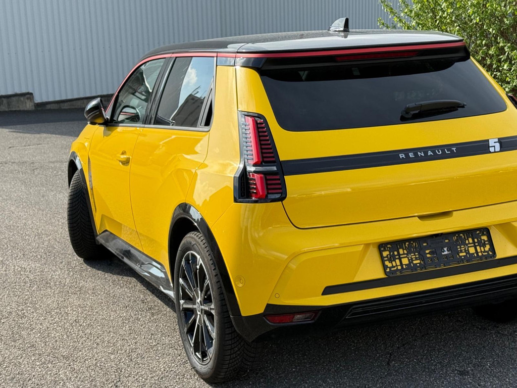 Renault 5