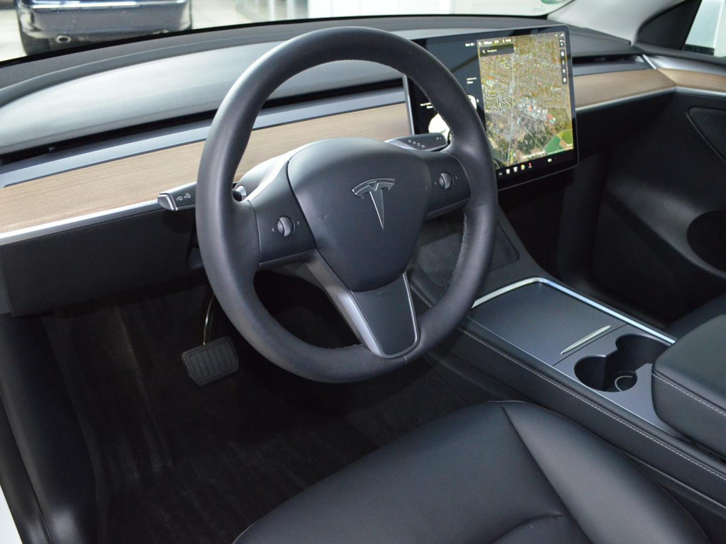 Tesla Model Y Long Range Dual Motor AWD