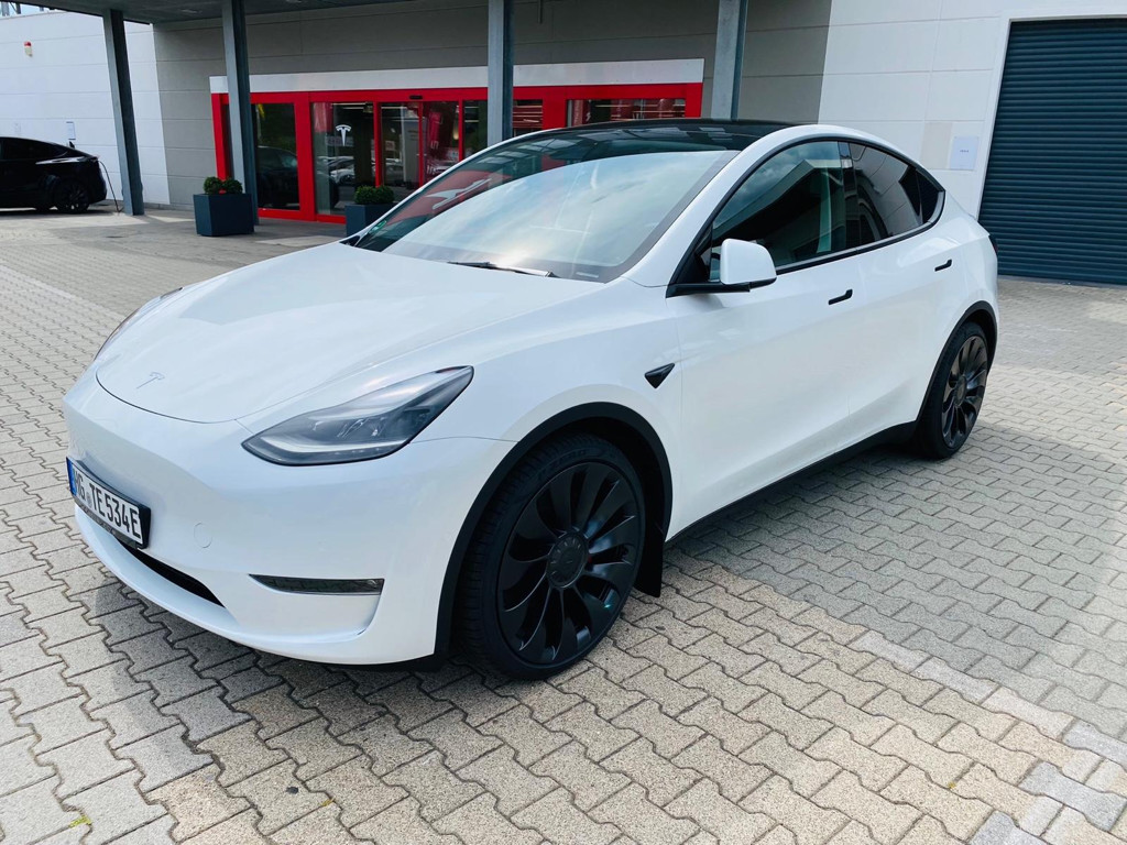 Tesla Model Y Performance
