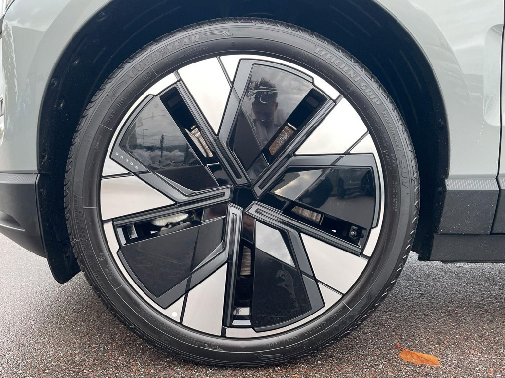 Volvo EX30 AWD Plus Vierwielaandrijving Performance Twin motor