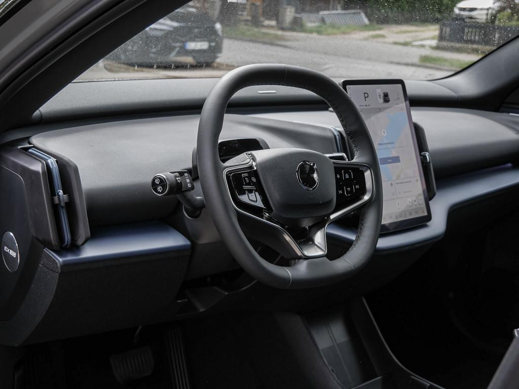 Volvo EX30