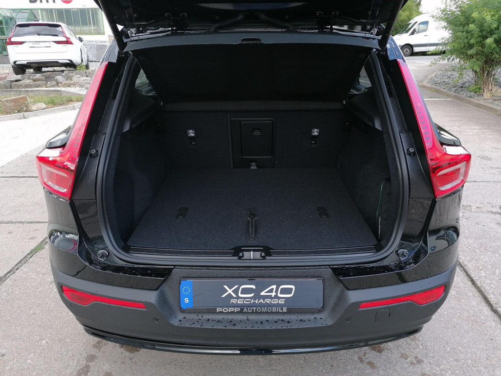 Volvo EX40