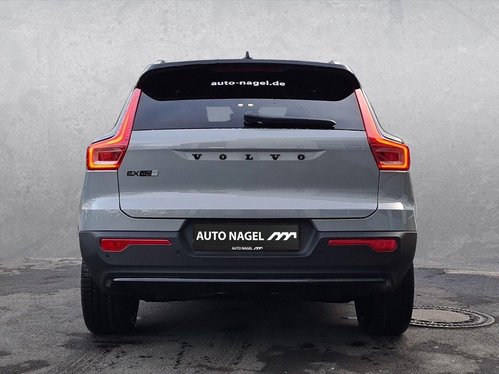 Volvo EX40