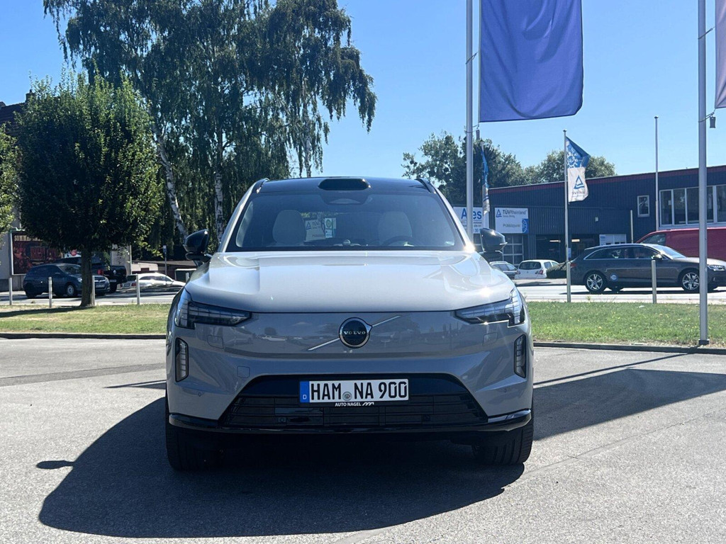 Volvo EX90