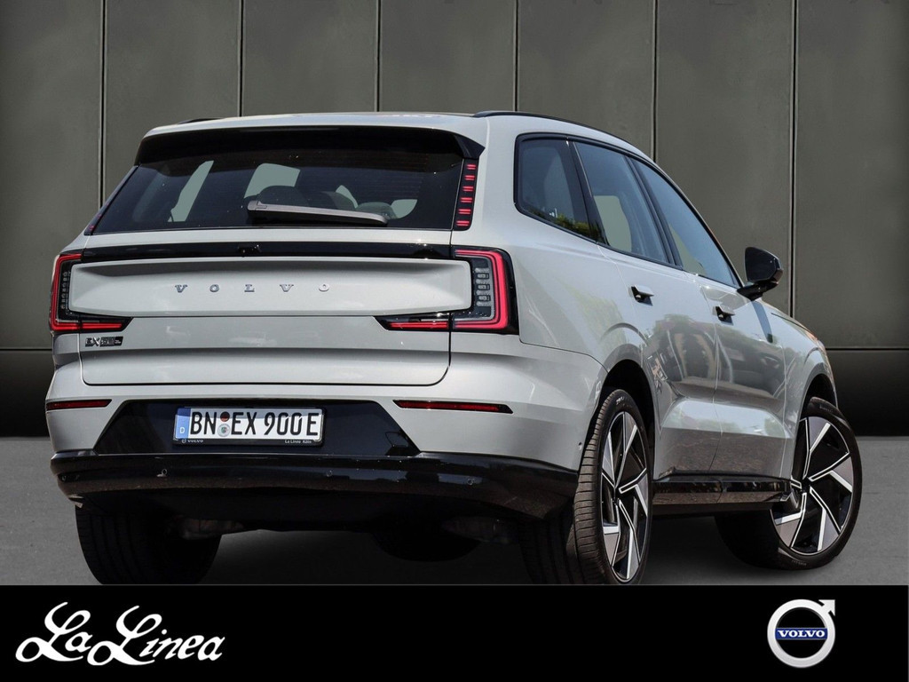 Volvo EX90