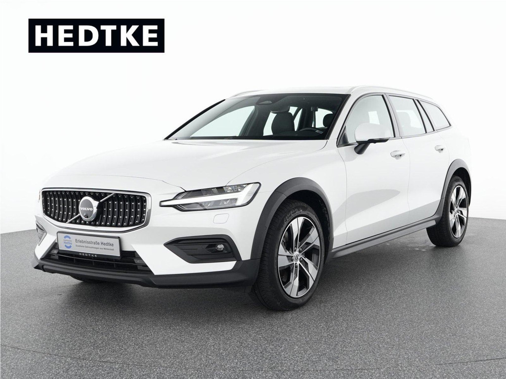 Volvo V60 Cross Country AWD Plus