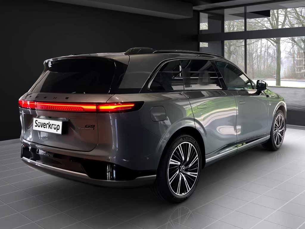 Xpeng G9
