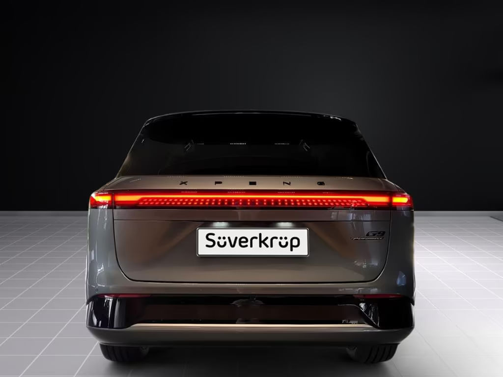 Xpeng G9
